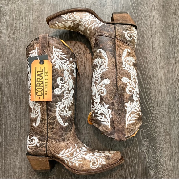 Corral Shoes - Corral Women’s Cowboy Boots Brown White Embroidery Size 8 Glow in the Dark! NWOB